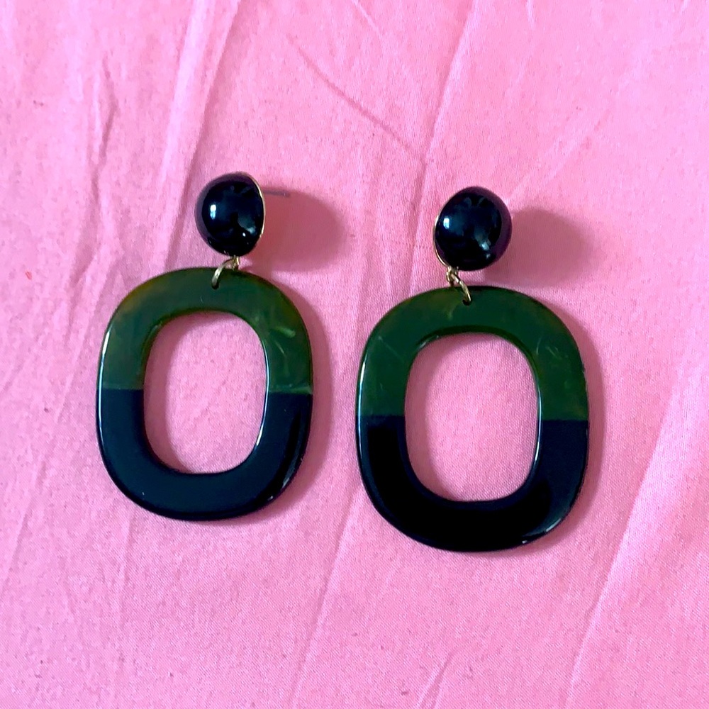 Split color drop earrings